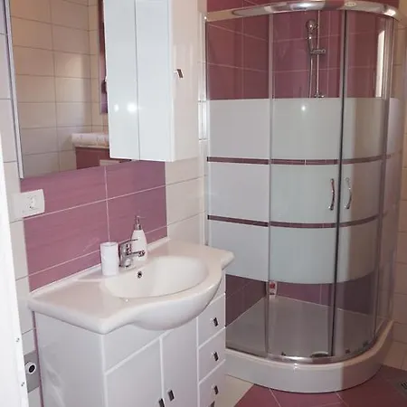 Apartment Tomena