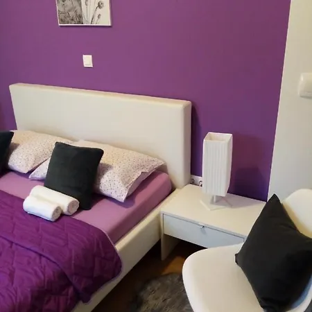 Tomena Apartment
