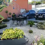Tomena Apartman