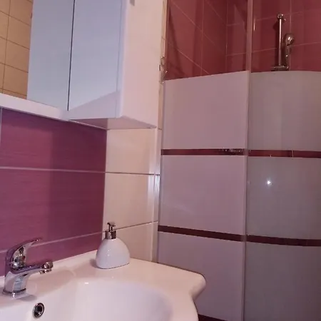 Tomena Apartman